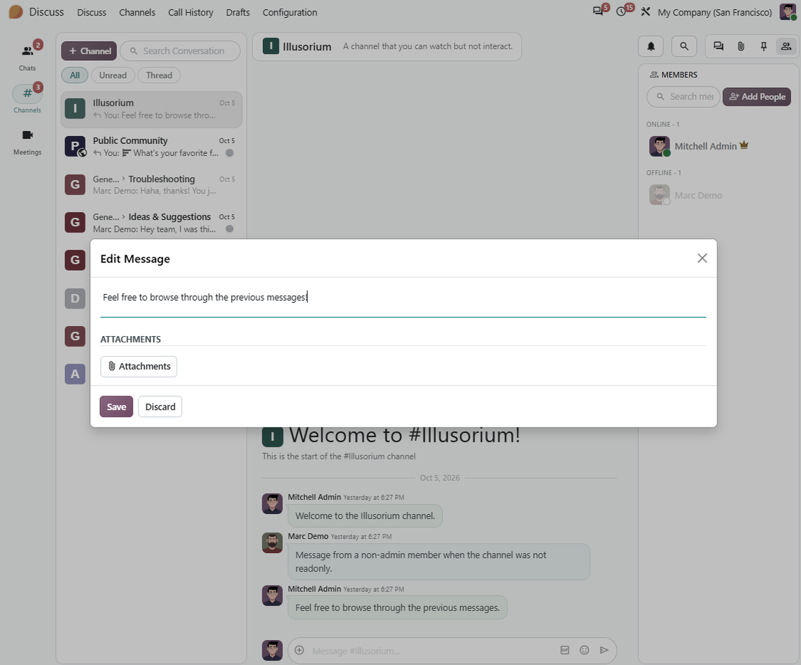 Изскачащият диалог „Edit Message“ в приложението Odoo Discuss, който показва редактиране на текста на съобщението и управление на прикачени файлове в пълния режим на редактора на канали Discuss в Odoo